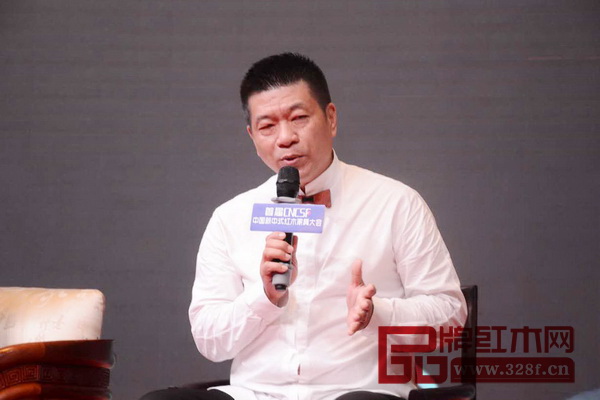 台湾青木堂总经理叶武东认为，“新”就是构造当代生活方式，而对于“中”，更倾向于将“中”解释为中庸